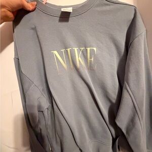 Nike Men's Light Gray Crewneck Sweater